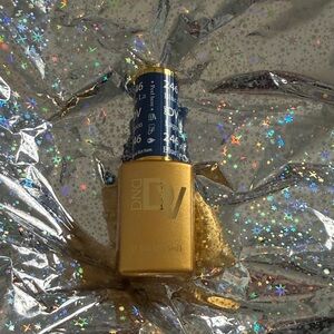 BRAND NEW DND DIVA BLUE LAGOON GEL POLISH